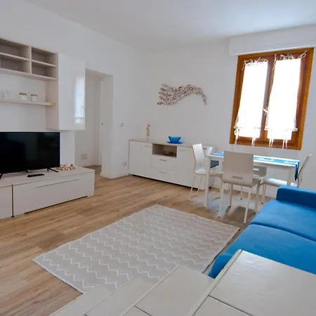 Trilocale Acquazzurra Apartment Marina di Campo